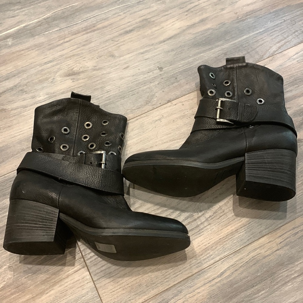 Made in Italy leather western booties